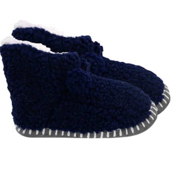 2 PAIRS - Slipper Booties - Picture 3 of 4